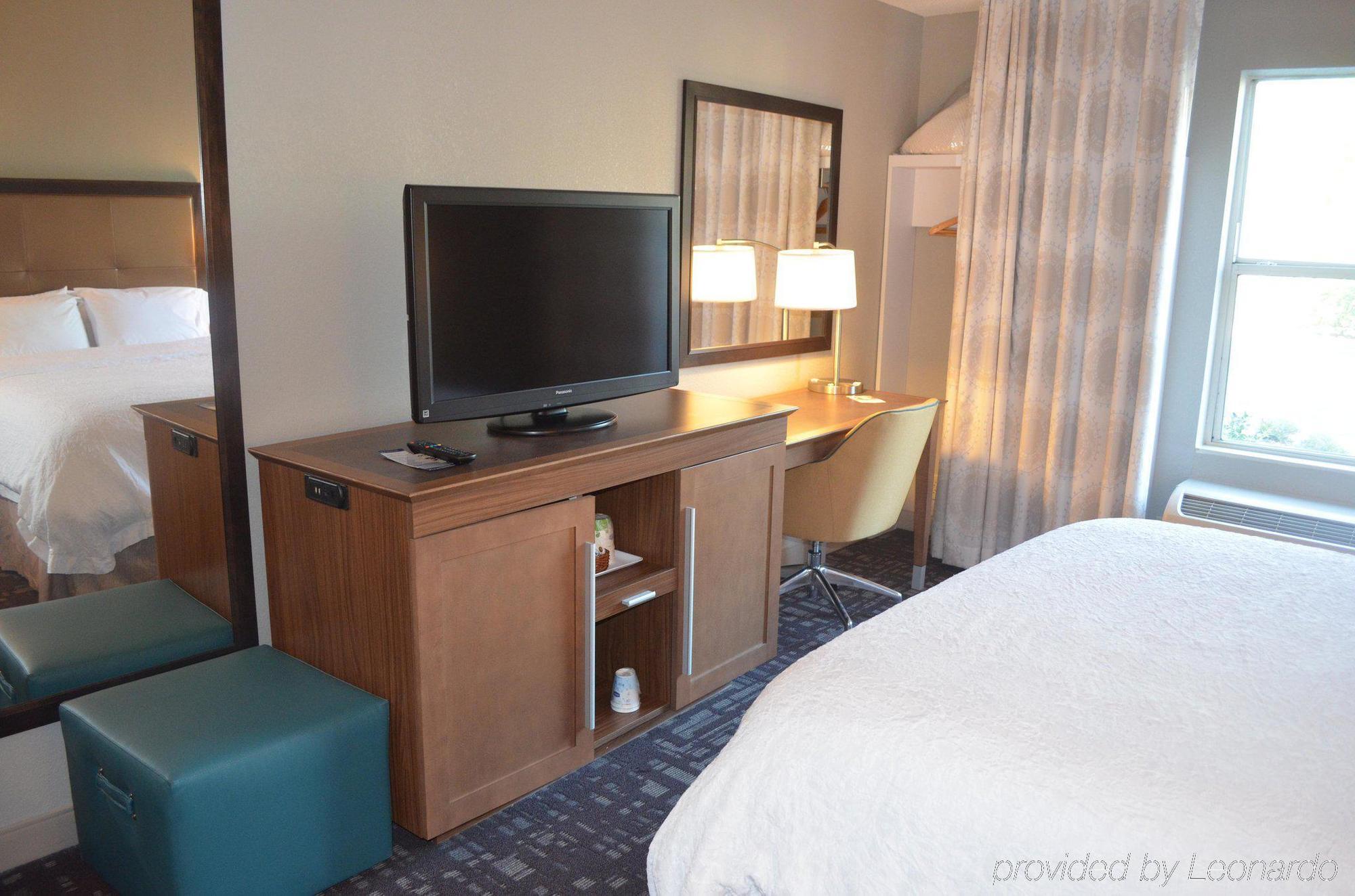 Hampton Inn & Suites Charlotte/Pineville Bagian luar foto