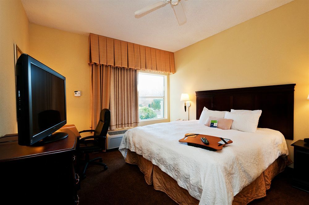 Hampton Inn & Suites Charlotte/Pineville Ruang foto
